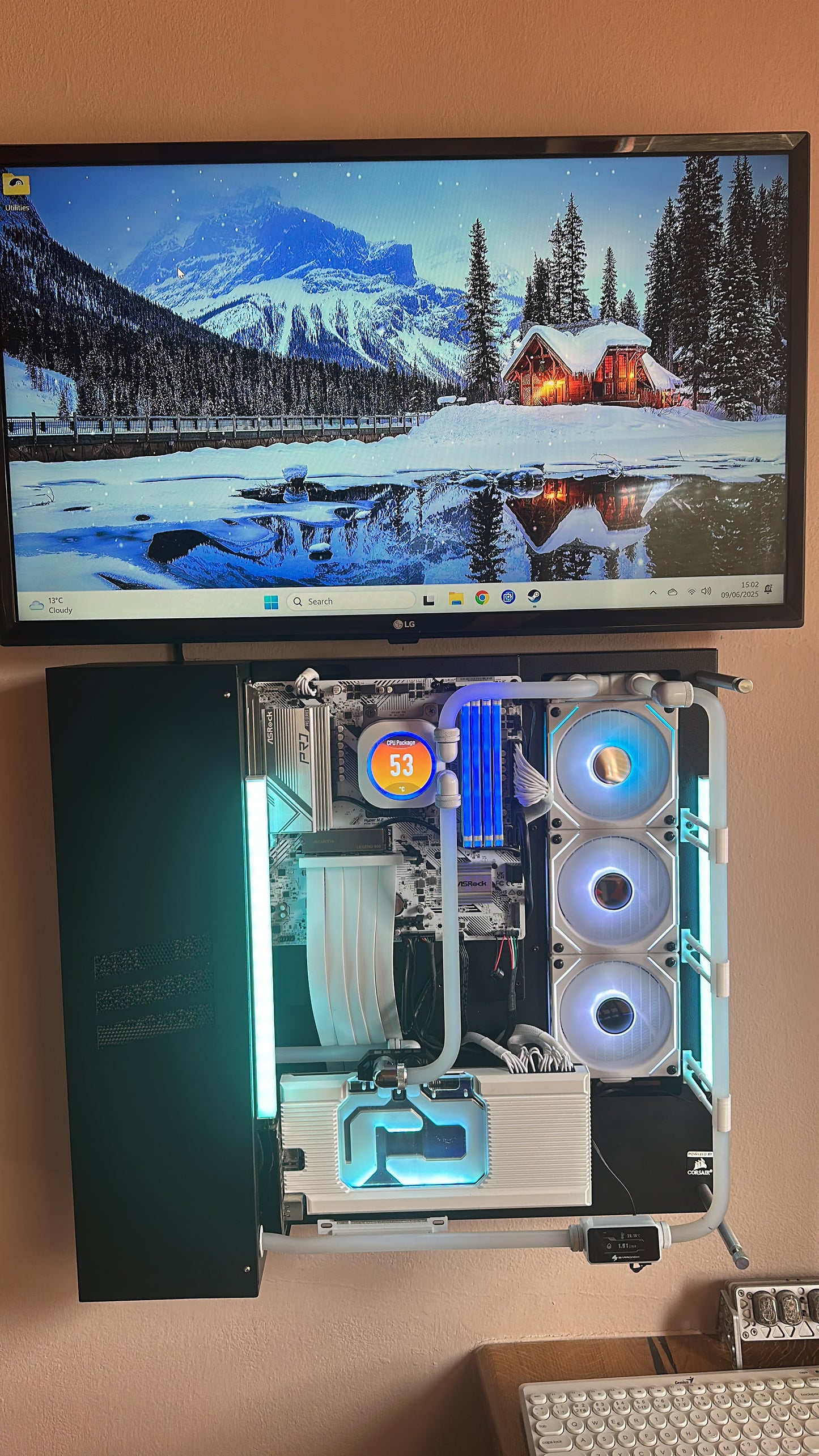 CON 87 - Full Tower Ultra Slim Wall Mount PC Case